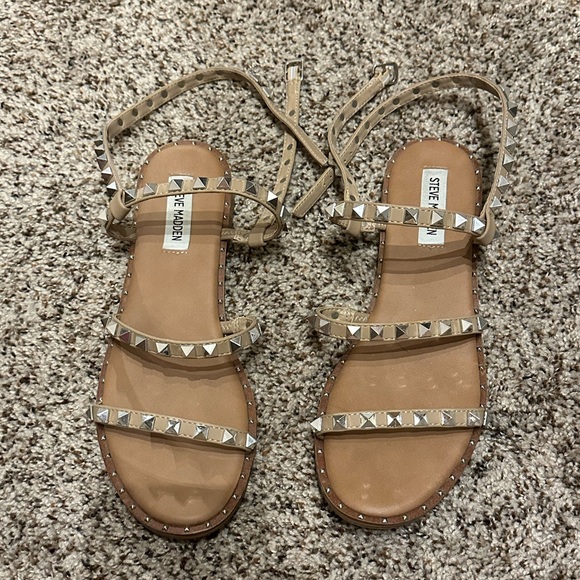 Steve Madden studded sandals EUC 8.5 - Picture 1 of 2